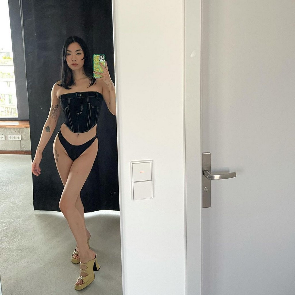 Hot Selfie Of Rina Sawayama TheFappening.Pro 9 - Rina Sawayama Nude And Sexy (59 Photos And Videos)