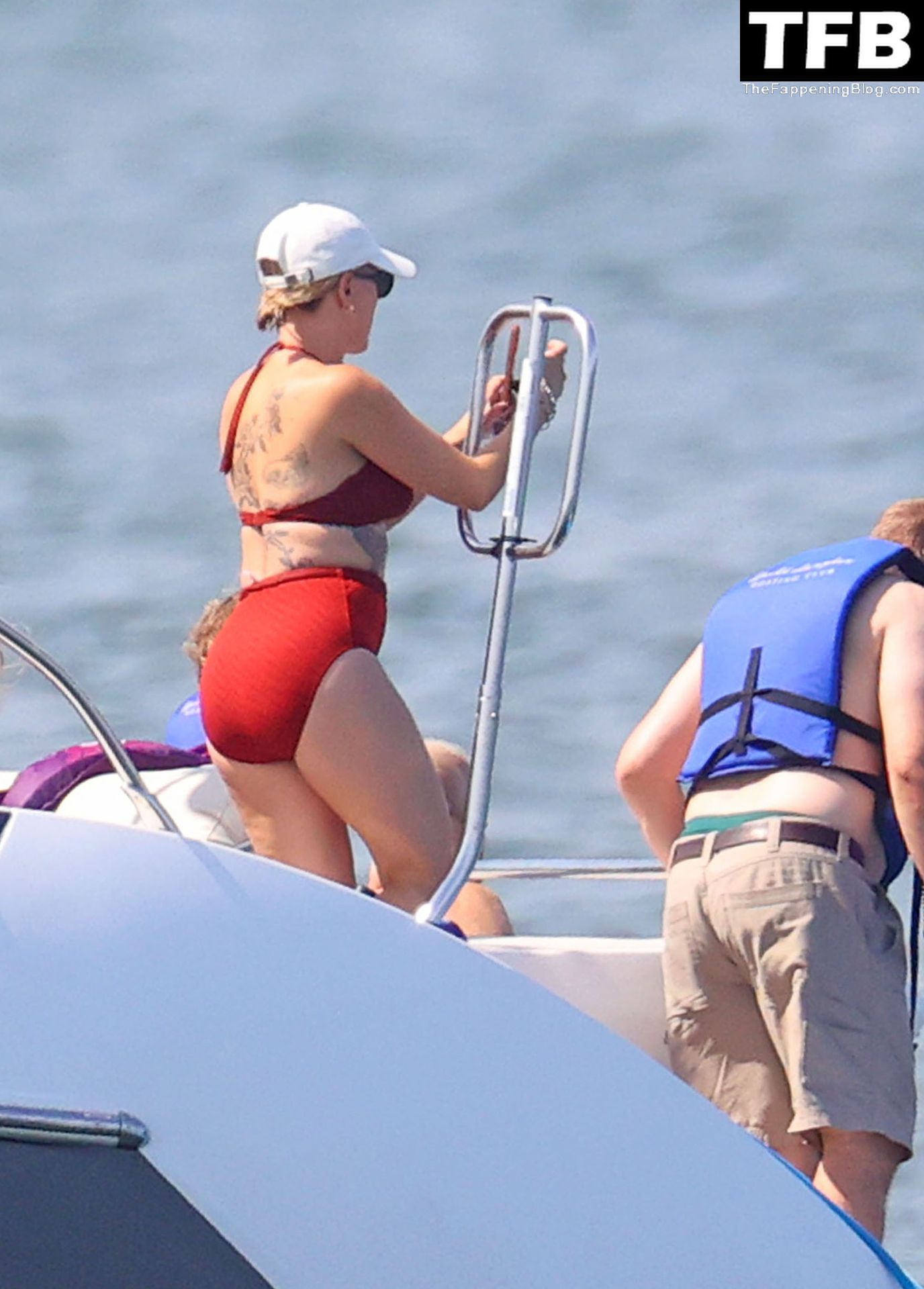 Scarlett Johansson Sexy The Fappening Blog 15 - Scarlett Johansson Hits the Ocean in a Red Bikini in East Hampton (97 Photos)