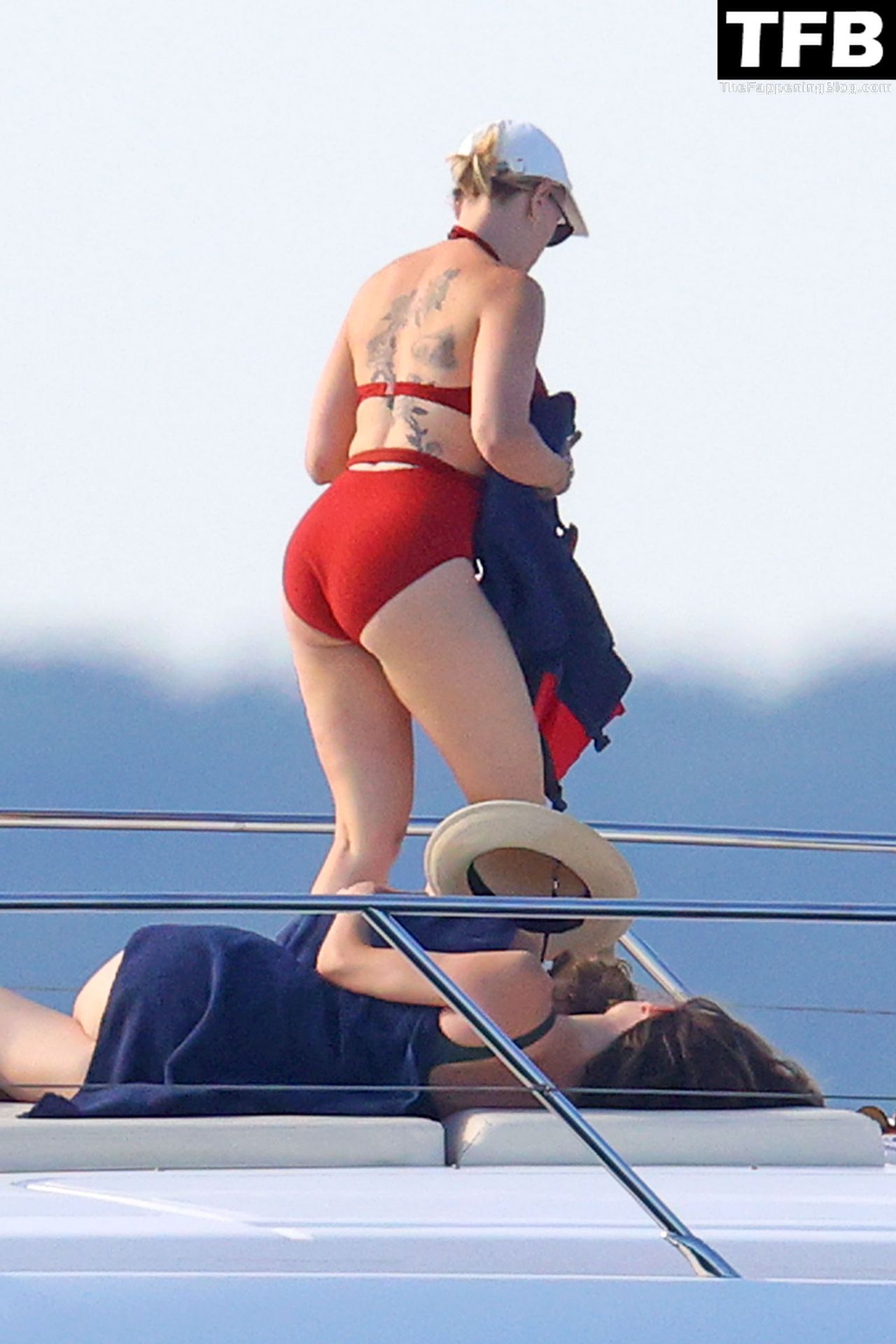Scarlett Johansson Sexy The Fappening Blog 6 - Scarlett Johansson Hits the Ocean in a Red Bikini in East Hampton (97 Photos)