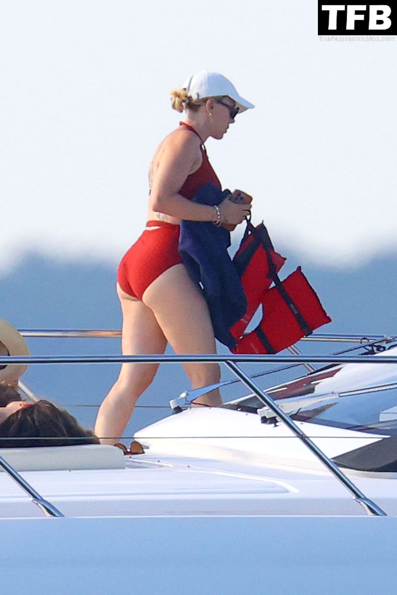Scarlett Johansson Sexy The Fappening Blog 97 - Scarlett Johansson Hits the Ocean in a Red Bikini in East Hampton (97 Photos)