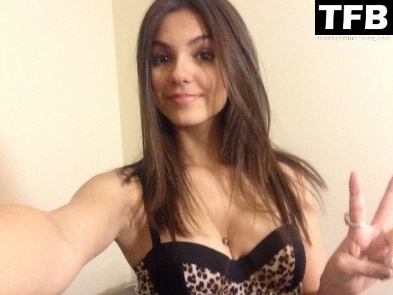 Victoria Justice 5 thefappeningblog.com  - Victoria Justice Nude Leaked The Fappening & Sexy Collection (154 Photos)