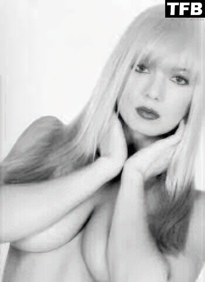 traci lords 9 thefappeningblog.com 1 - Traci Lords Nude & Sexy Collection (25 Photos)