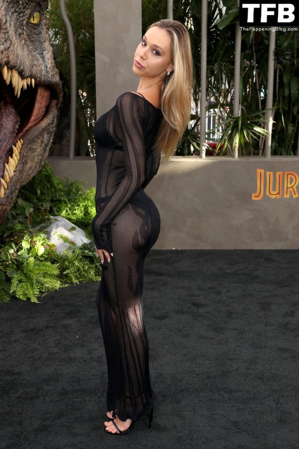 Alexis Ren Sexy The Fappening Blog 9 1024x1536 - Alexis Ren Displays Her Slender Figure in a See-Through Dress at the “Jurassic World: Dominion” Premiere (41 Photos)