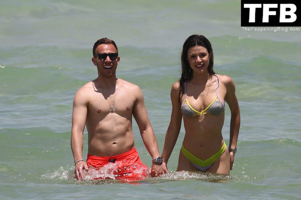 Arthur Melos New Girl The Fappening Blog 2 1024x682 - Arthur Melo Hits the Beach with His Girlfriend in Miami (8 Photos)