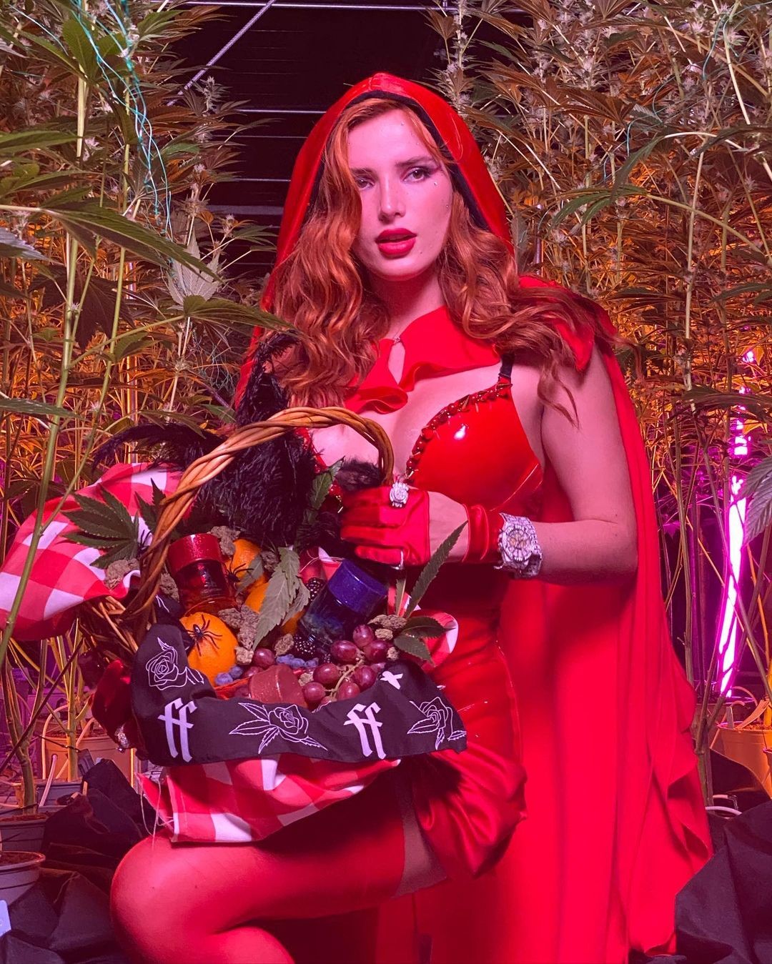 Bella Thorne Sexy Red Latex TheFappeningPro 17 - Bella Thorne Sexy In Red Latex (20 Photos And GIF + Video)