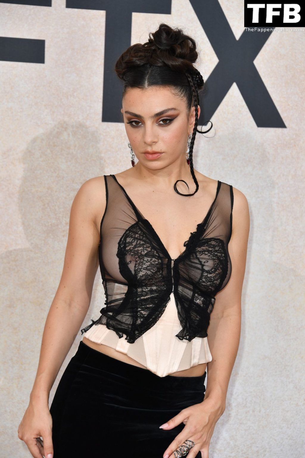 Charli XCX See Through Nude The Fappening Blog 10 1024x1536 - Charli XCX Flashes Her Nude Tits at the amfAR Gala Cannes 2022 in Cap d’Antibes (70 Photos)