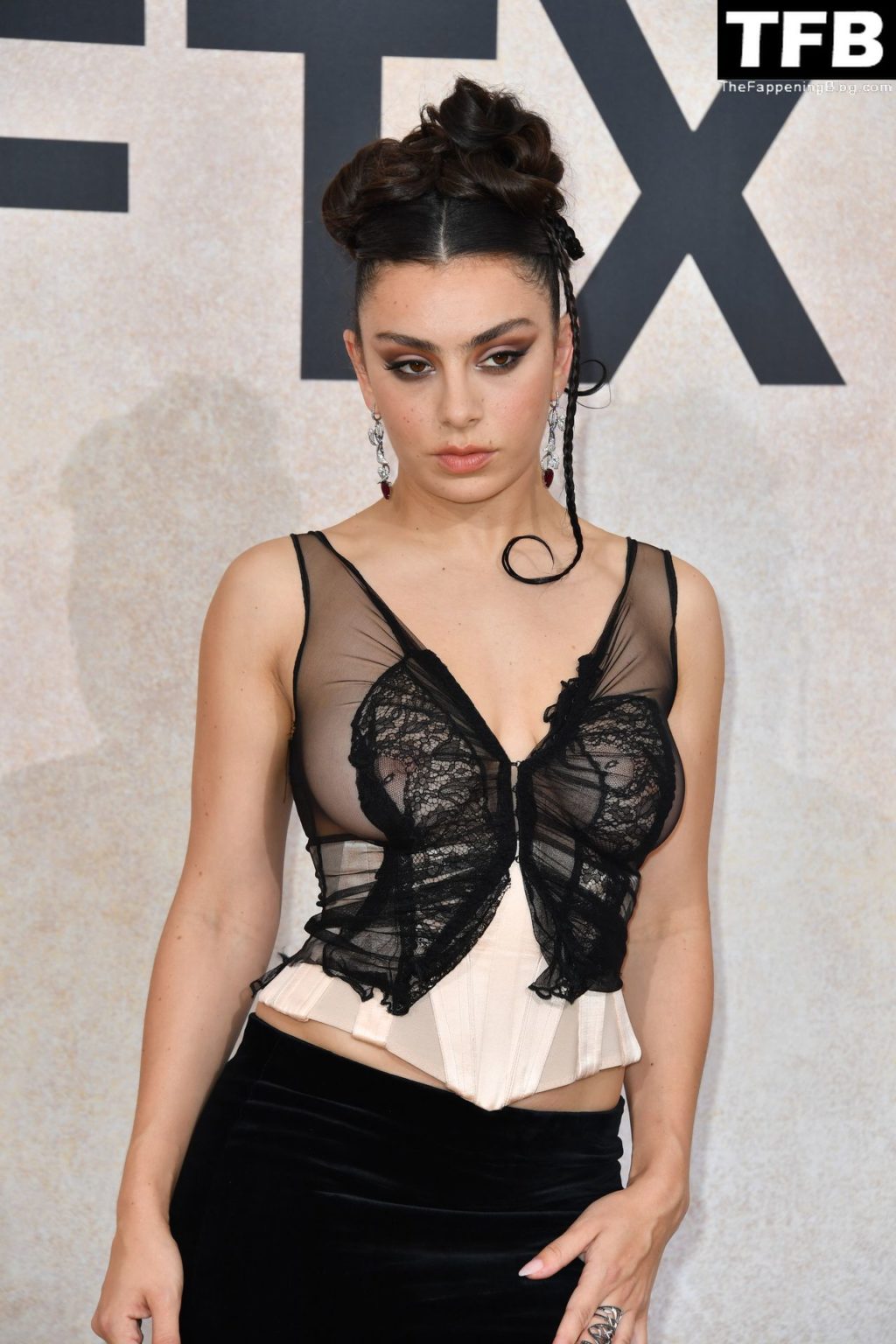 Charli XCX See Through Nude The Fappening Blog 11 1024x1536 - Charli XCX Flashes Her Nude Tits at the amfAR Gala Cannes 2022 in Cap d’Antibes (70 Photos)