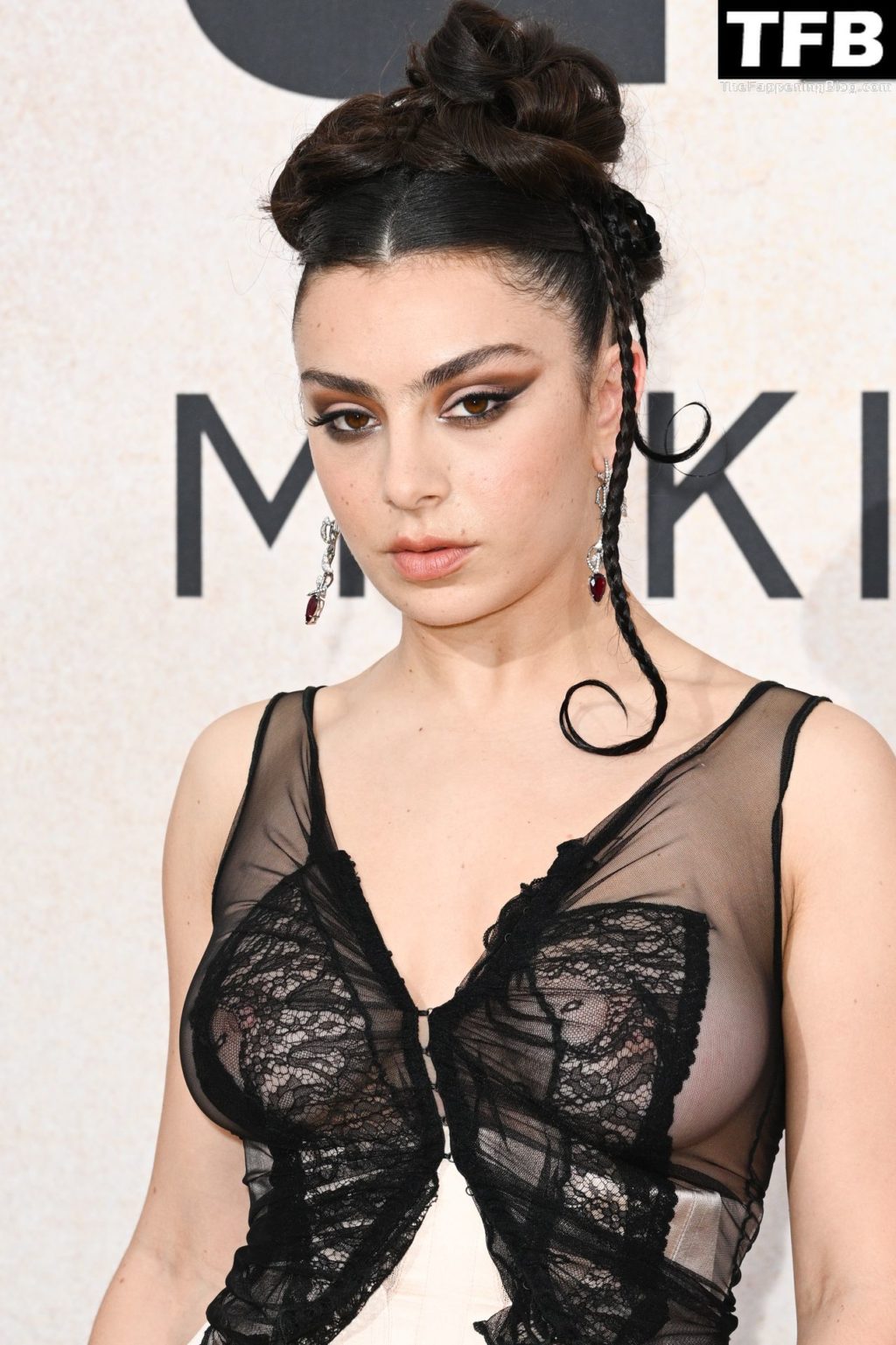 Charli XCX See Through Nude The Fappening Blog 22 1024x1537 - Charli XCX Flashes Her Nude Tits at the amfAR Gala Cannes 2022 in Cap d’Antibes (70 Photos)