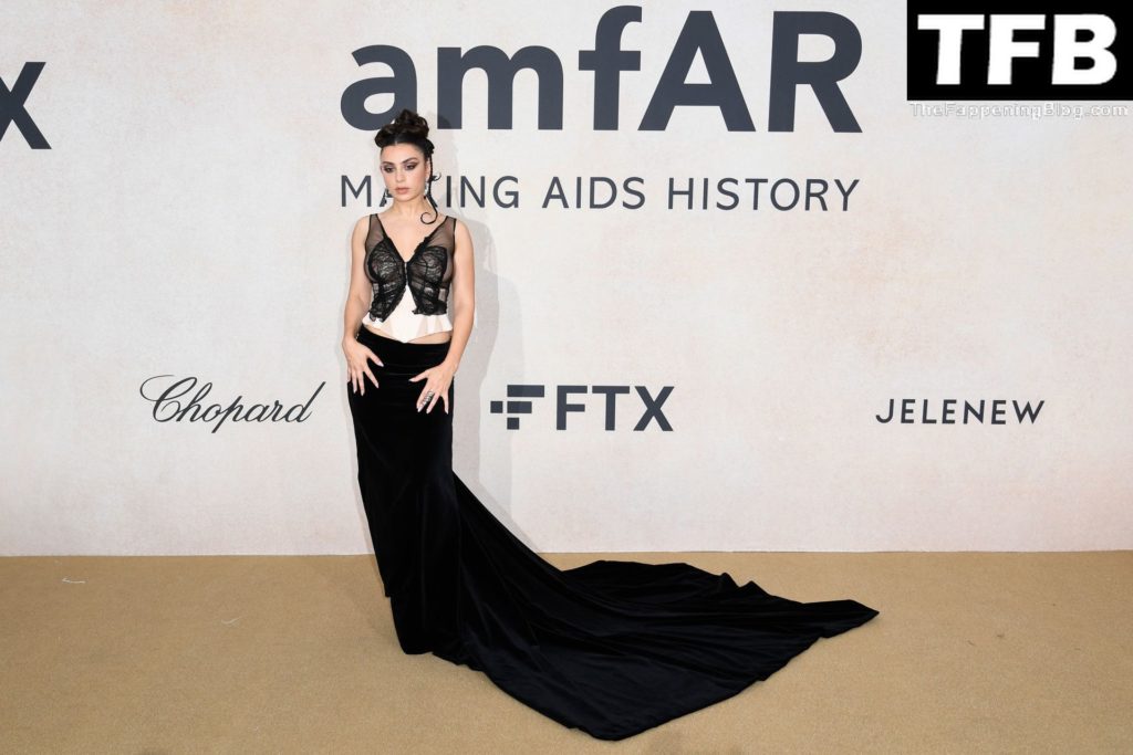 Charli XCX See Through Nude The Fappening Blog 50 1024x683 - Charli XCX Flashes Her Nude Tits at the amfAR Gala Cannes 2022 in Cap d’Antibes (70 Photos)