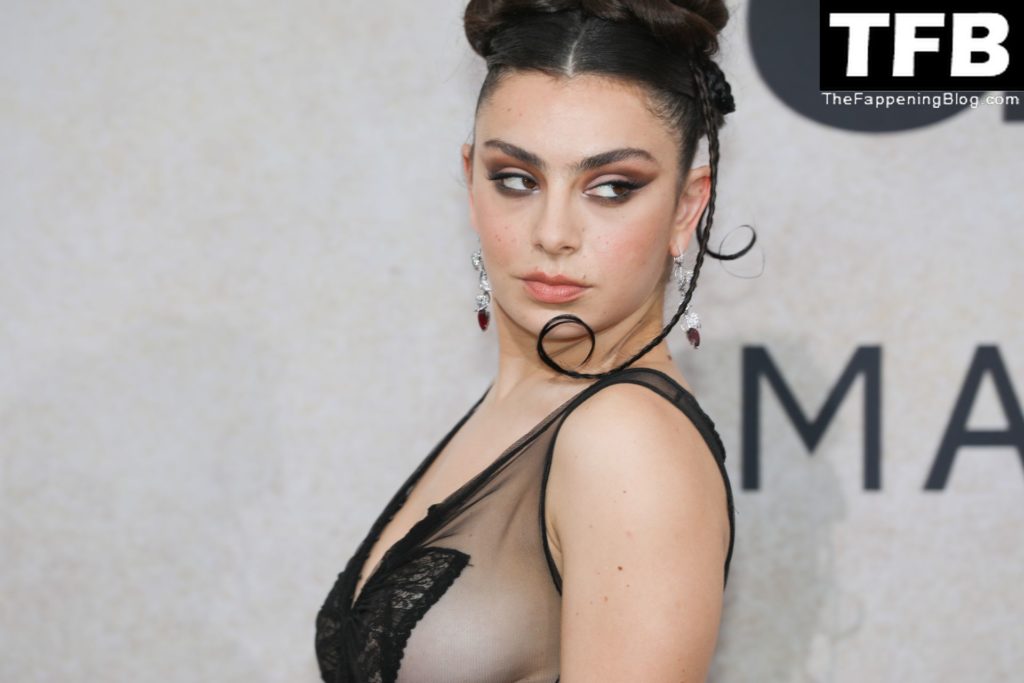 Charli XCX See Through Nude The Fappening Blog 53 1024x683 - Charli XCX Flashes Her Nude Tits at the amfAR Gala Cannes 2022 in Cap d’Antibes (70 Photos)