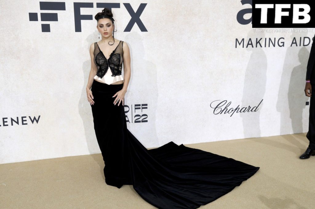 Charli XCX See Through Nude The Fappening Blog 60 1024x681 - Charli XCX Flashes Her Nude Tits at the amfAR Gala Cannes 2022 in Cap d’Antibes (70 Photos)