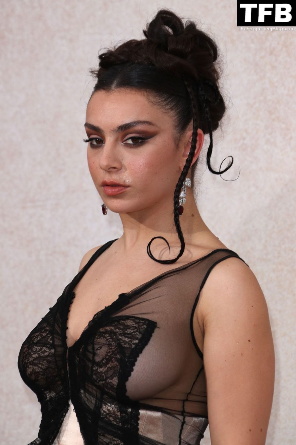 Charli XCX See Through Nude new The Fappening Blog 1 1024x1536 - Charli XCX Flashes Her Nude Tits at the amfAR Gala Cannes 2022 in Cap d’Antibes (70 Photos)