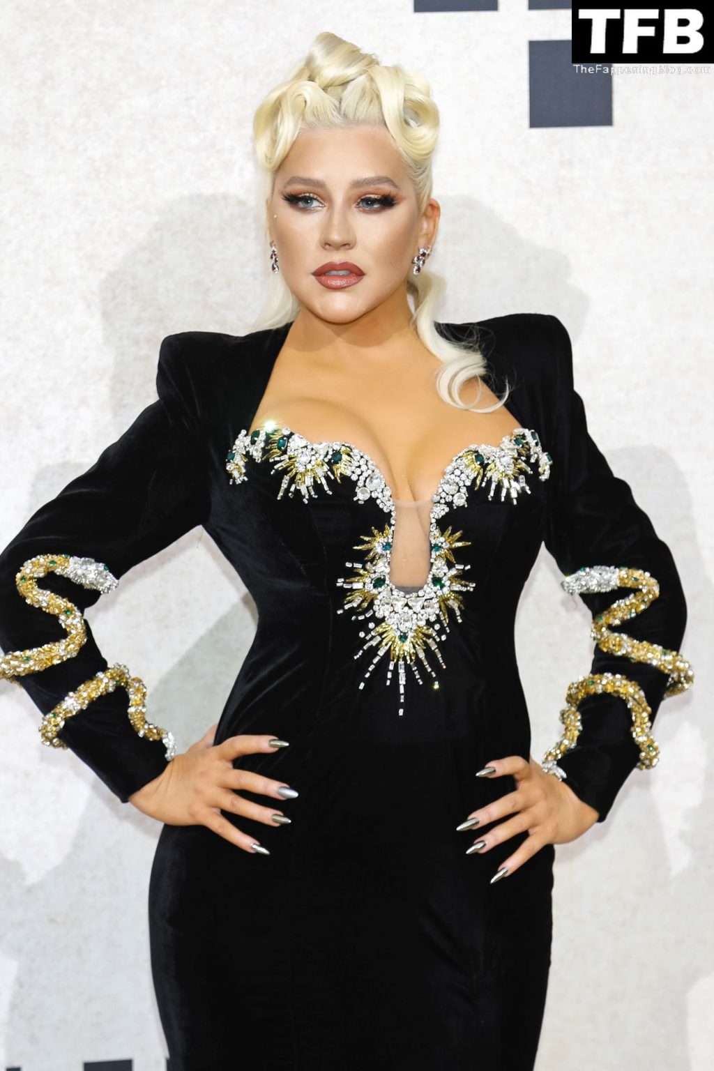 Christina Aguilera Sexy The Fappening Blog 13 1024x1536 - Christina Aguilera Displays Nice Cleavage at the amfAR Gala Cannes 2022 in Cap d’Antibes (79 Photos)
