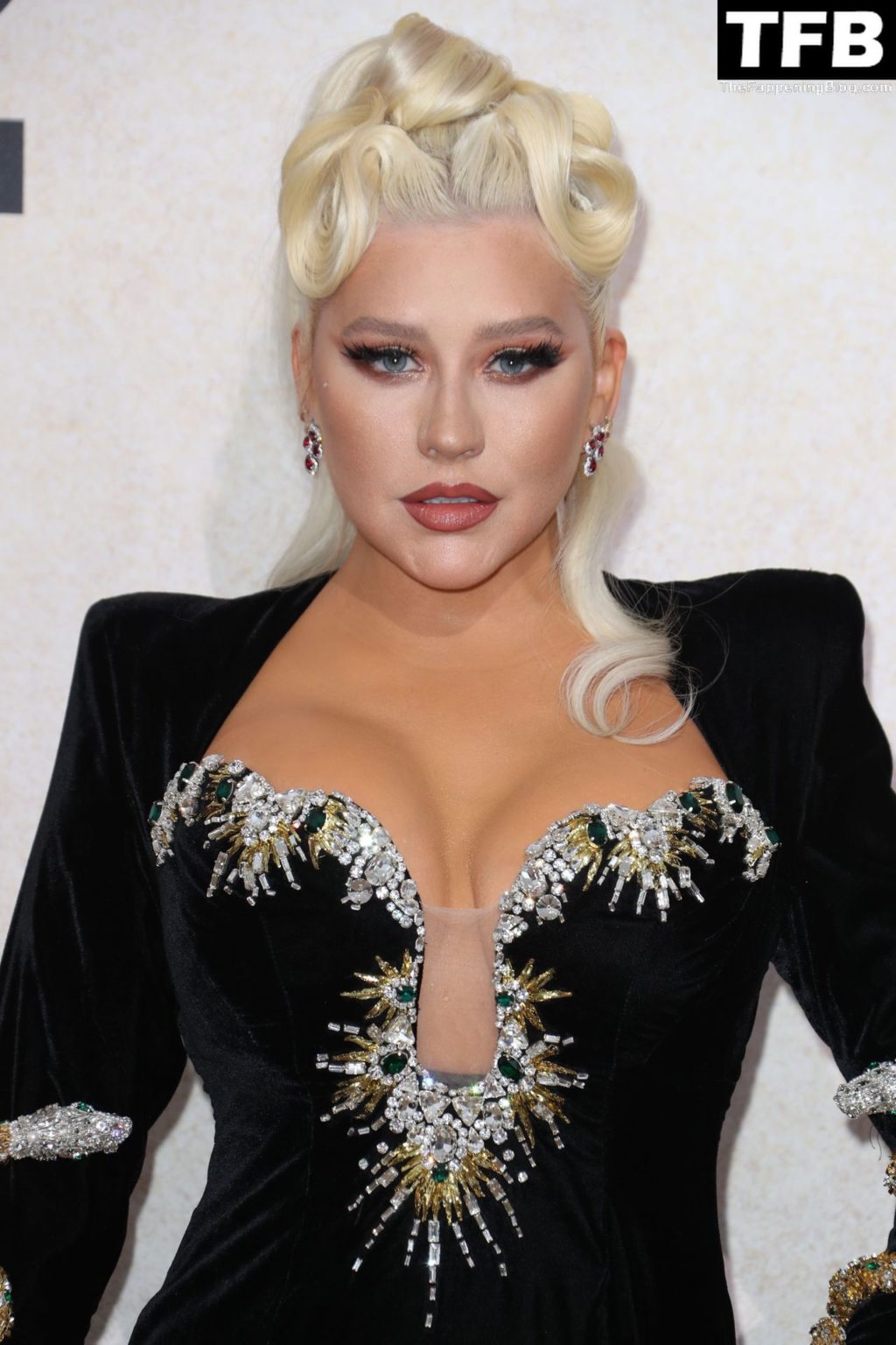 Christina Aguilera Sexy The Fappening Blog 3 1024x1536 - Christina Aguilera Displays Nice Cleavage at the amfAR Gala Cannes 2022 in Cap d’Antibes (79 Photos)