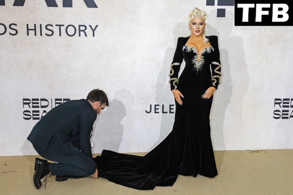 Christina Aguilera Sexy The Fappening Blog 70 1024x683 - Christina Aguilera Displays Nice Cleavage at the amfAR Gala Cannes 2022 in Cap d’Antibes (79 Photos)