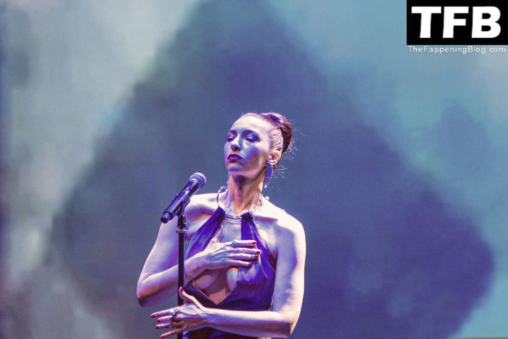 Chrysta Bell Sexy The Fappening Blog 11 1024x683 - Chrysta Bell Displays Her Sexy Tits on Stage at the Auditorium Parco della Musica (11 Photos)