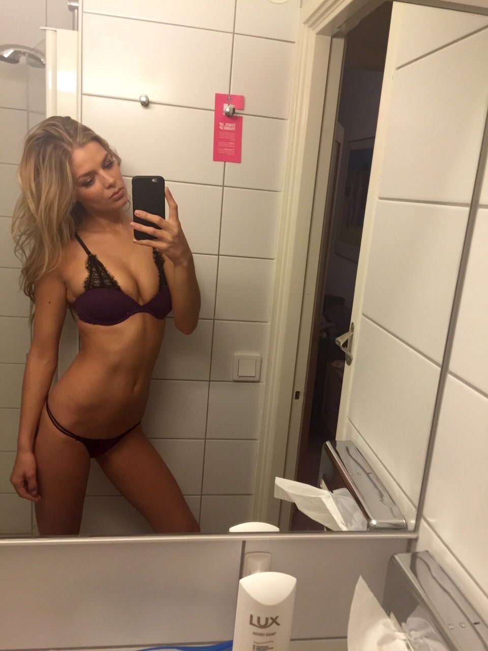 Danielle Knudson Nude TheFappening 32 - Danielle Knudson Nude Leaked (Over 200 Photos!)