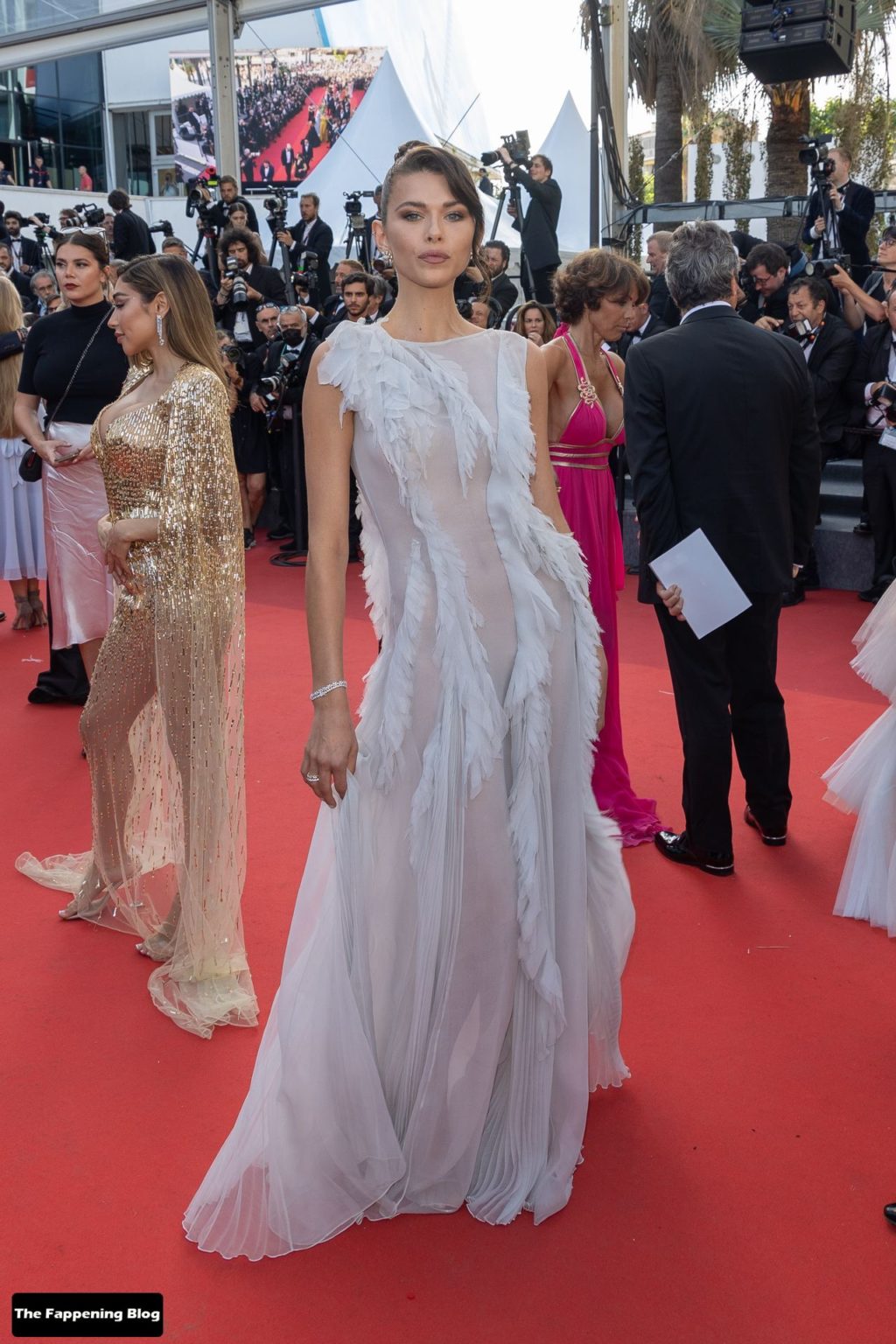 Georgia Fowler See Through Nudity The Fappening Blog 38 1024x1536 - Georgia Fowler Flashes Her Nude Tits the Screening of “Elvis” During the 75th Cannes Film Festival (59 Photos)