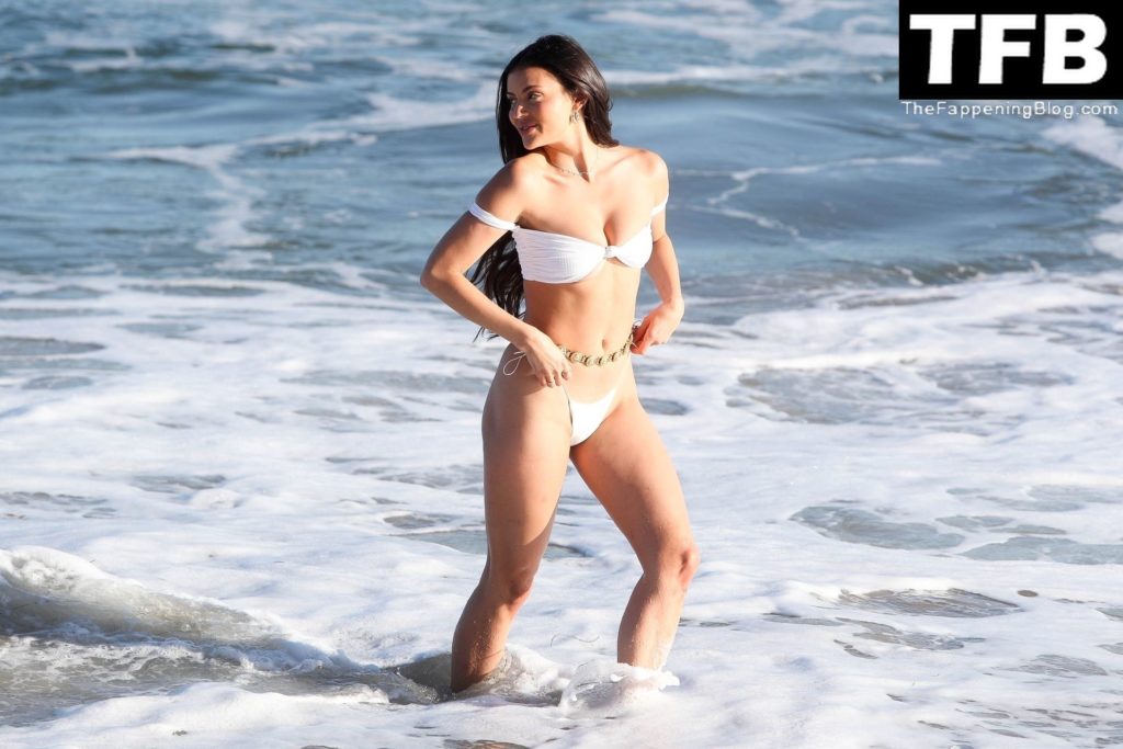 Holly Scarfone Sexy The Fappening Blog 36 1024x683 - Holly Scarfone Turns Malibu Beach Into Her Shoot Playground (42 Photos)