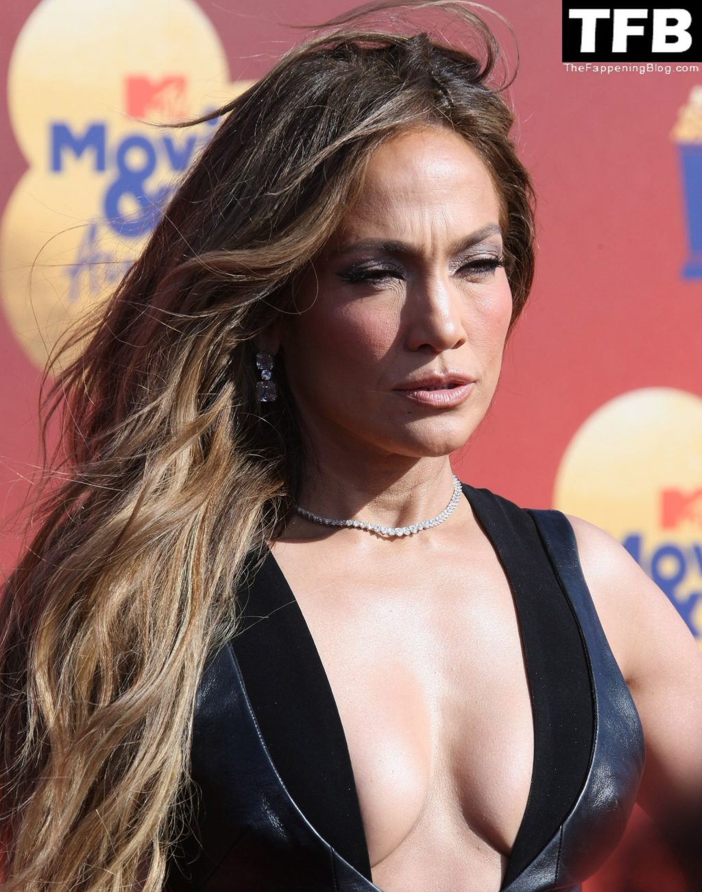 Jennifer Lopez Sexy The Fappening Blog 13 1024x1301 - Jennifer Lopez Flaunts Her Sexy Tits at the 2022 MTV Movie & TV Awards in Santa Monica (134 Photos)