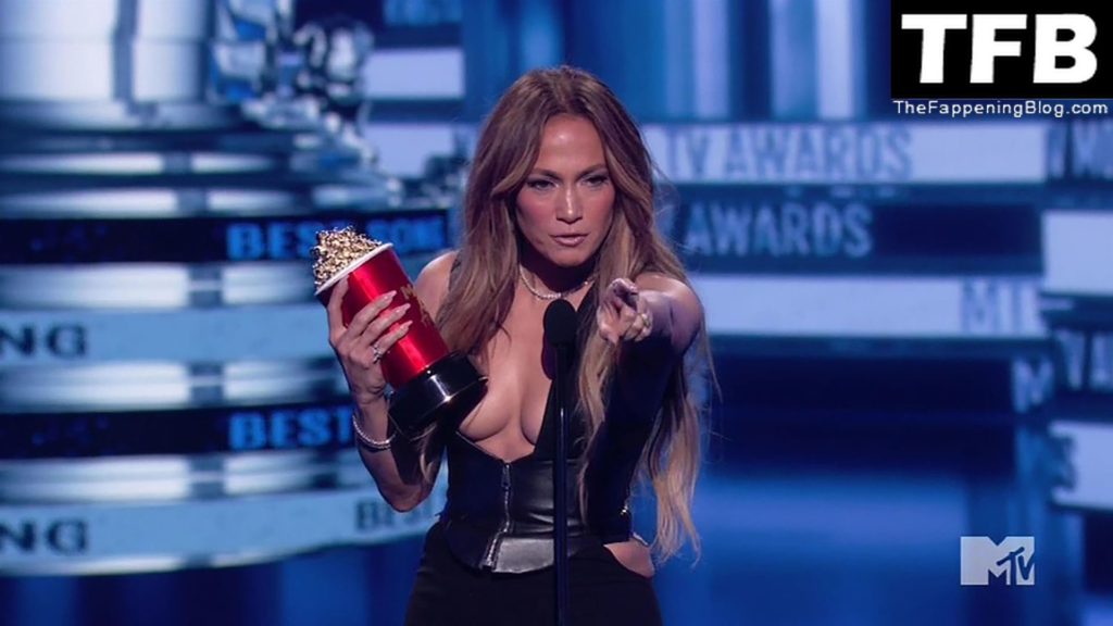 Jennifer Lopez Sexy The Fappening Blog 95 1024x576 - Jennifer Lopez Flaunts Her Sexy Tits at the 2022 MTV Movie & TV Awards in Santa Monica (134 Photos)