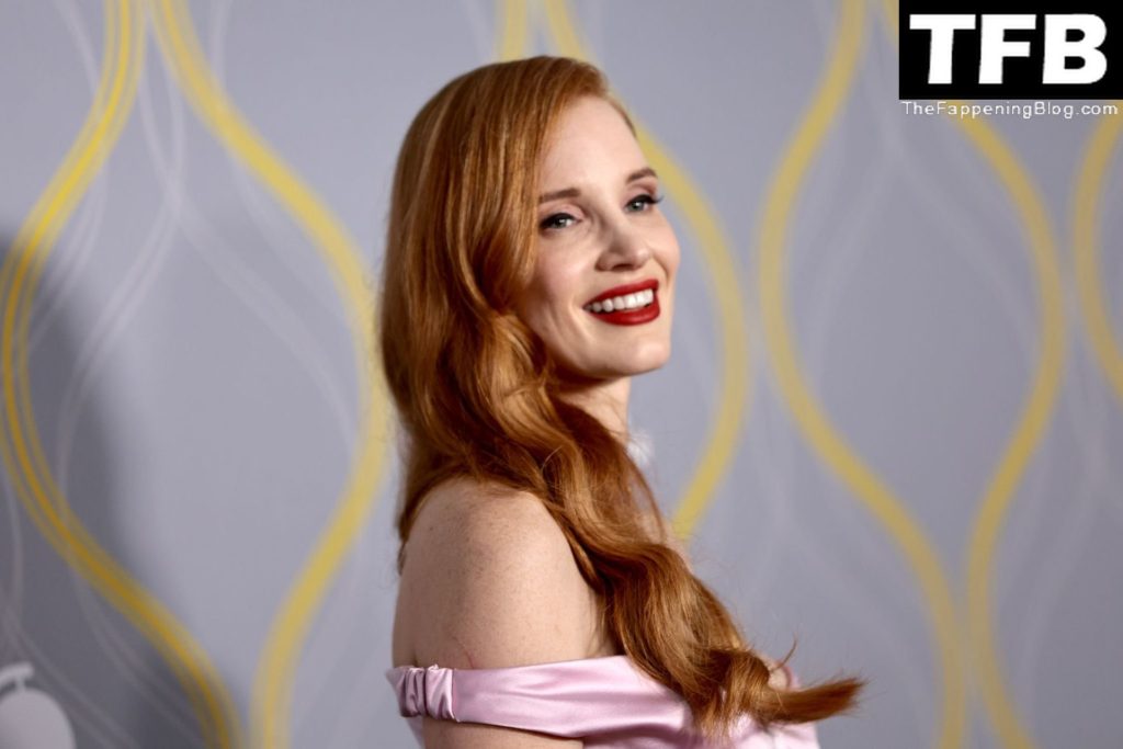 Jessica Chastain Sexy The Fappening Blog 21 1024x683 - Jessica Chastain Shows Off Her Sexy Tits at the 75th Annual Tony Awards in NYC (46 Photos)