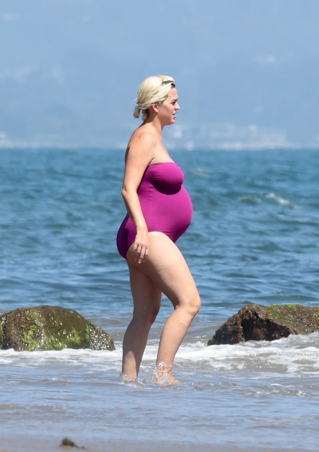 Katy Perry In A Sexy Bikini On The Beach While Pregnant TheFappening Pro 27 - Katy Perry Sexy Pregnant (52 Photos)
