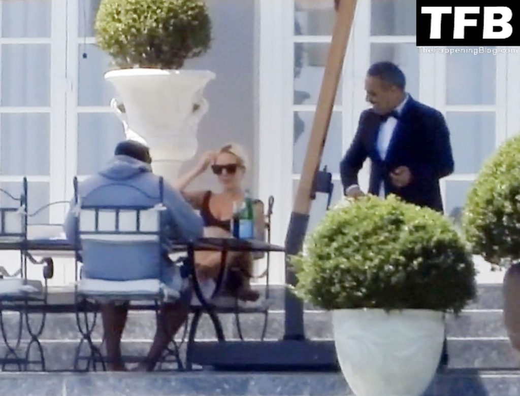 Lady Gaga Sexy The Fappening Blog 12 1024x781 - Lady Gaga Shows Off Her Bikini Body on Villa Bonomi (63 Photos)
