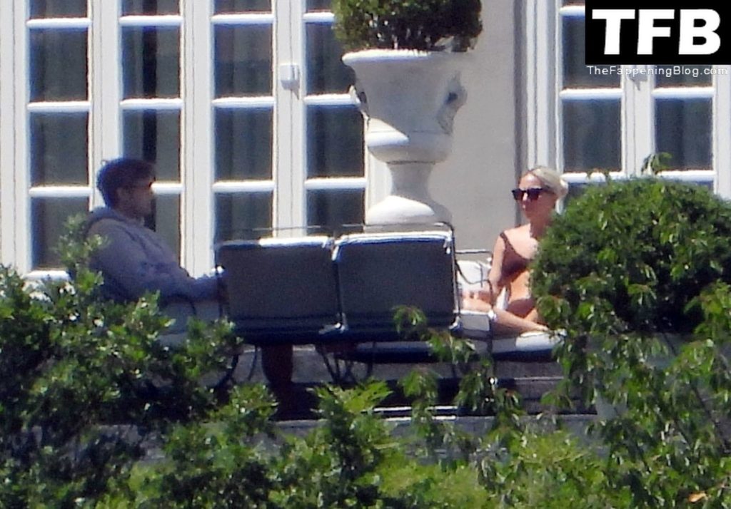 Lady Gaga Sexy The Fappening Blog 28 1024x714 - Lady Gaga Shows Off Her Bikini Body on Villa Bonomi (63 Photos)