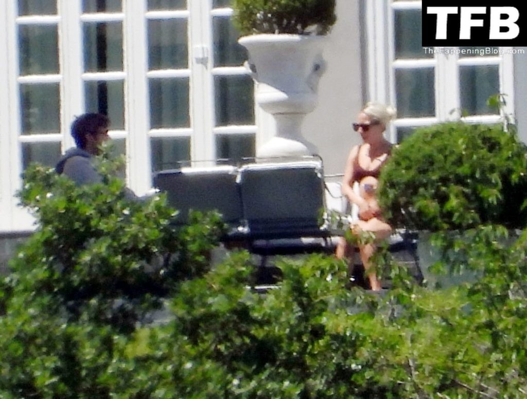 Lady Gaga Sexy The Fappening Blog 32 1024x777 - Lady Gaga Shows Off Her Bikini Body on Villa Bonomi (63 Photos)