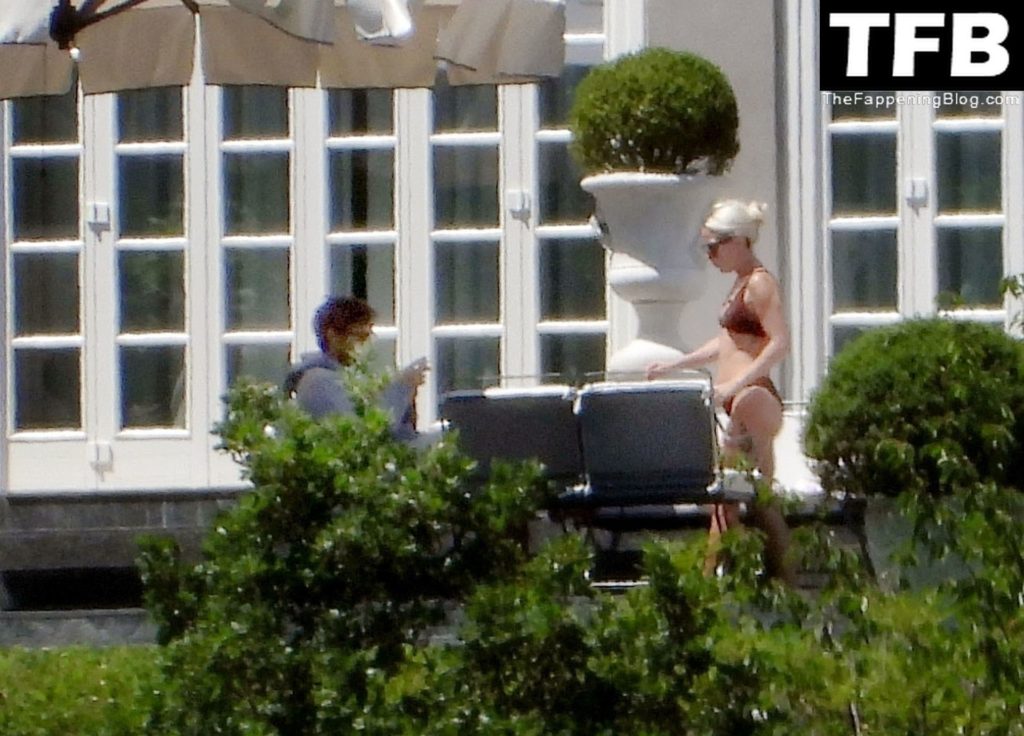 Lady Gaga Sexy The Fappening Blog 35 1024x736 - Lady Gaga Shows Off Her Bikini Body on Villa Bonomi (63 Photos)