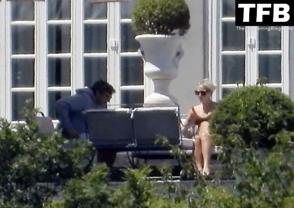 Lady Gaga Sexy The Fappening Blog 53 1024x726 - Lady Gaga Shows Off Her Bikini Body on Villa Bonomi (63 Photos)
