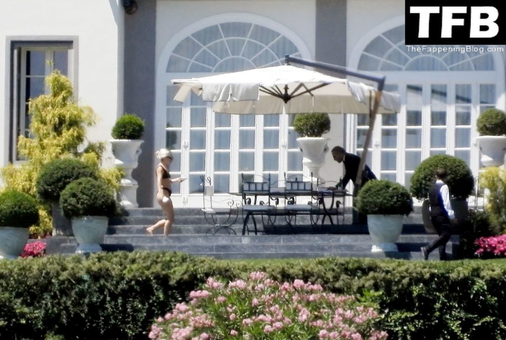 Lady Gaga Sexy The Fappening Blog 60 1024x689 - Lady Gaga Shows Off Her Bikini Body on Villa Bonomi (63 Photos)
