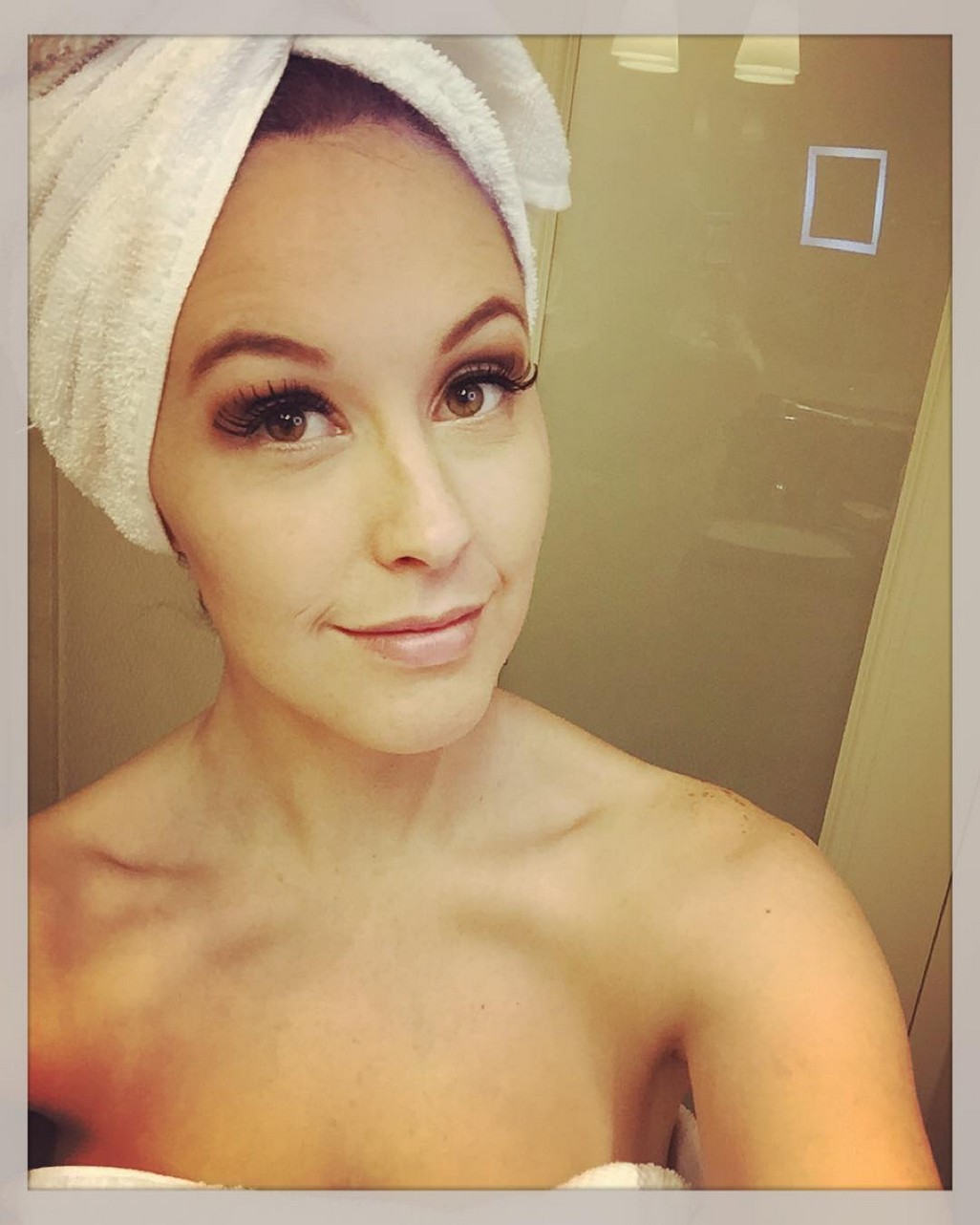 Meg Turney Selfie TheFappening.Pro 4 - Meg Turney Nude And Sexy (170 Leaked Photos And Videos)