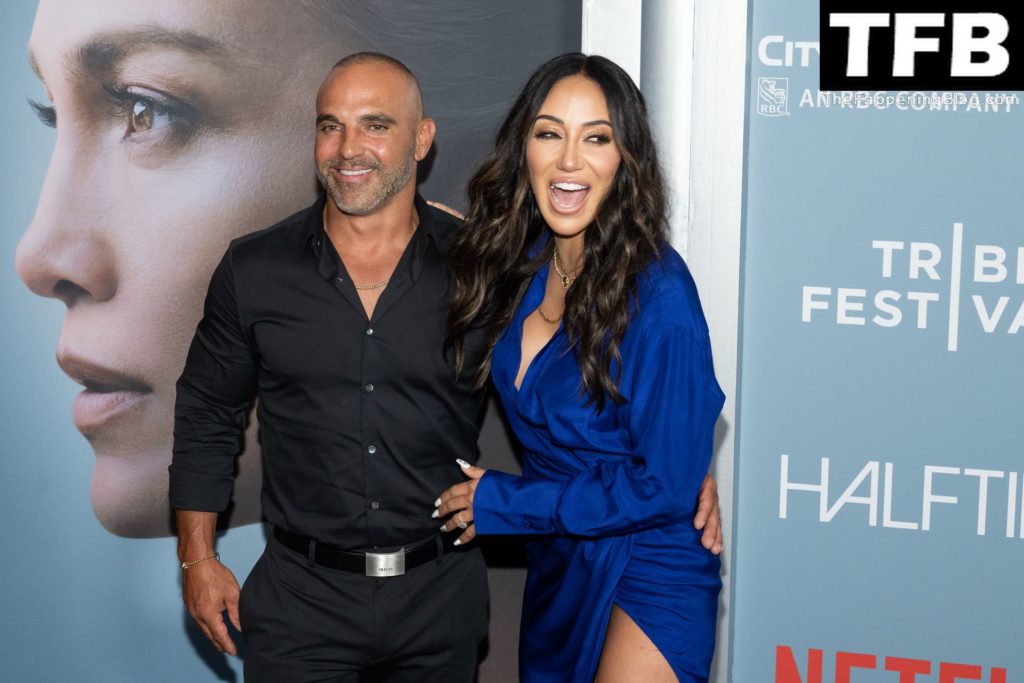 Melissa Gorga Sexy The Fappening Blog 17 1024x683 - Melissa Gorga Looks Hot at the “Halftime” World Premiere at the Tribeca Festival in NYC (28 Photos)