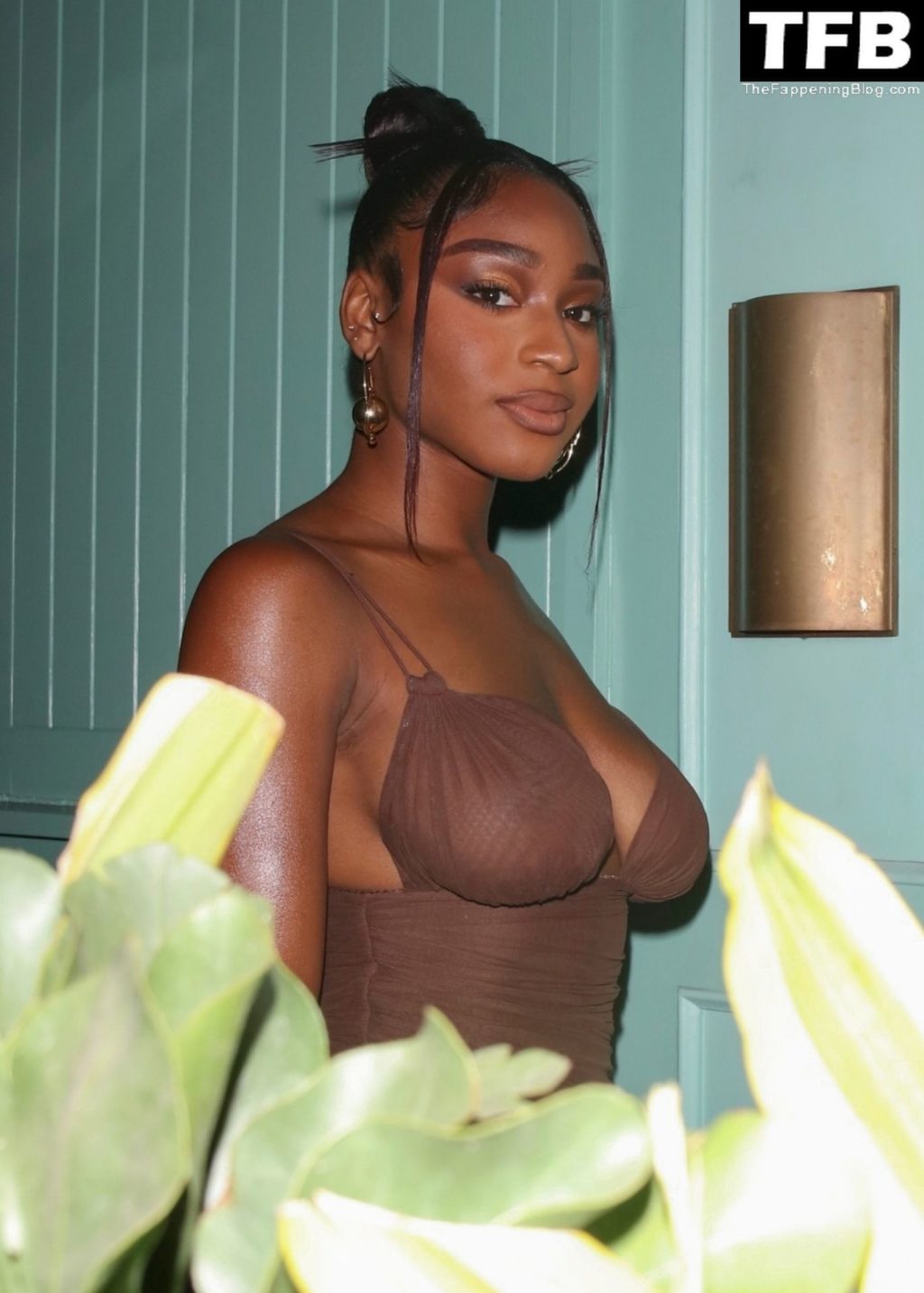 Normani Braless The Fappening Blog 31 1024x1433 - Normani Shows Her Boobs as She Arrives at the Dolce & Gabbana Party in Hollywood (47 Photos)
