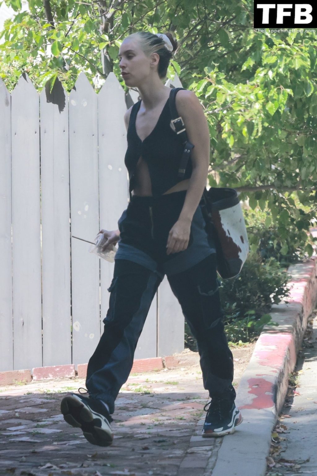 Scout Willis Sexy The Fappening Blog 8 1 1024x1536 - Scout Willis Shows Off Her Slim Figure in a Black Top in LA (21 Photos)