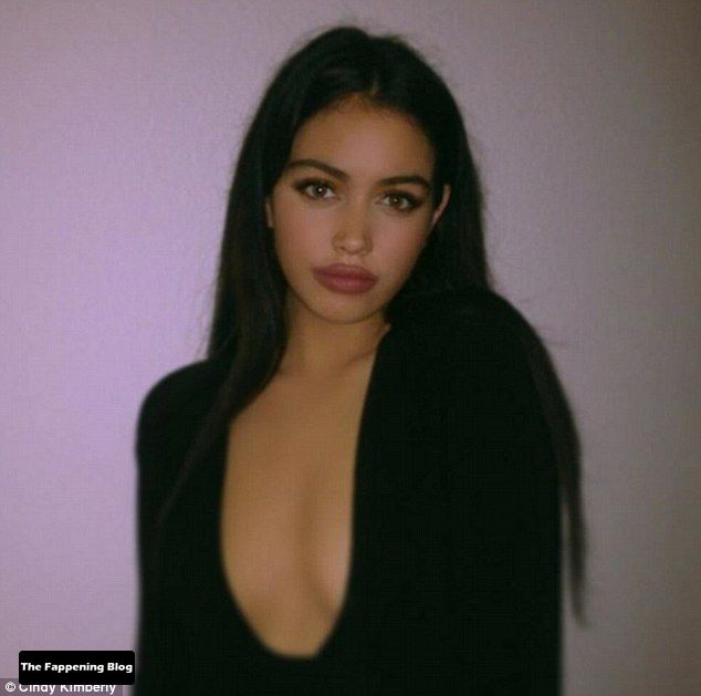 cindy kimberly cleavage 94343 thefappeningblog.com  - Cindy Kimberly Nude & Sexy Collection (58 Photos)