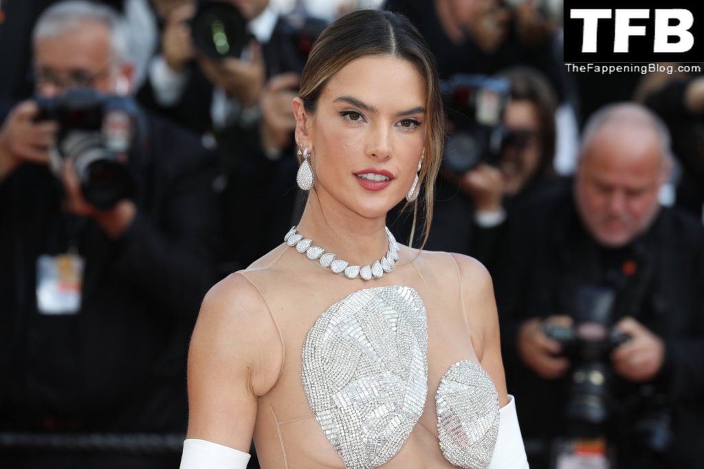 Alessandra Ambrosio Sexy The Fappening Blog 138 1024x683 - Alessandra Ambrosio Poses Braless as She Attends the Screening of “Armageddon Time” During the 75th Annual Cannes Film Festival (150 Photos)