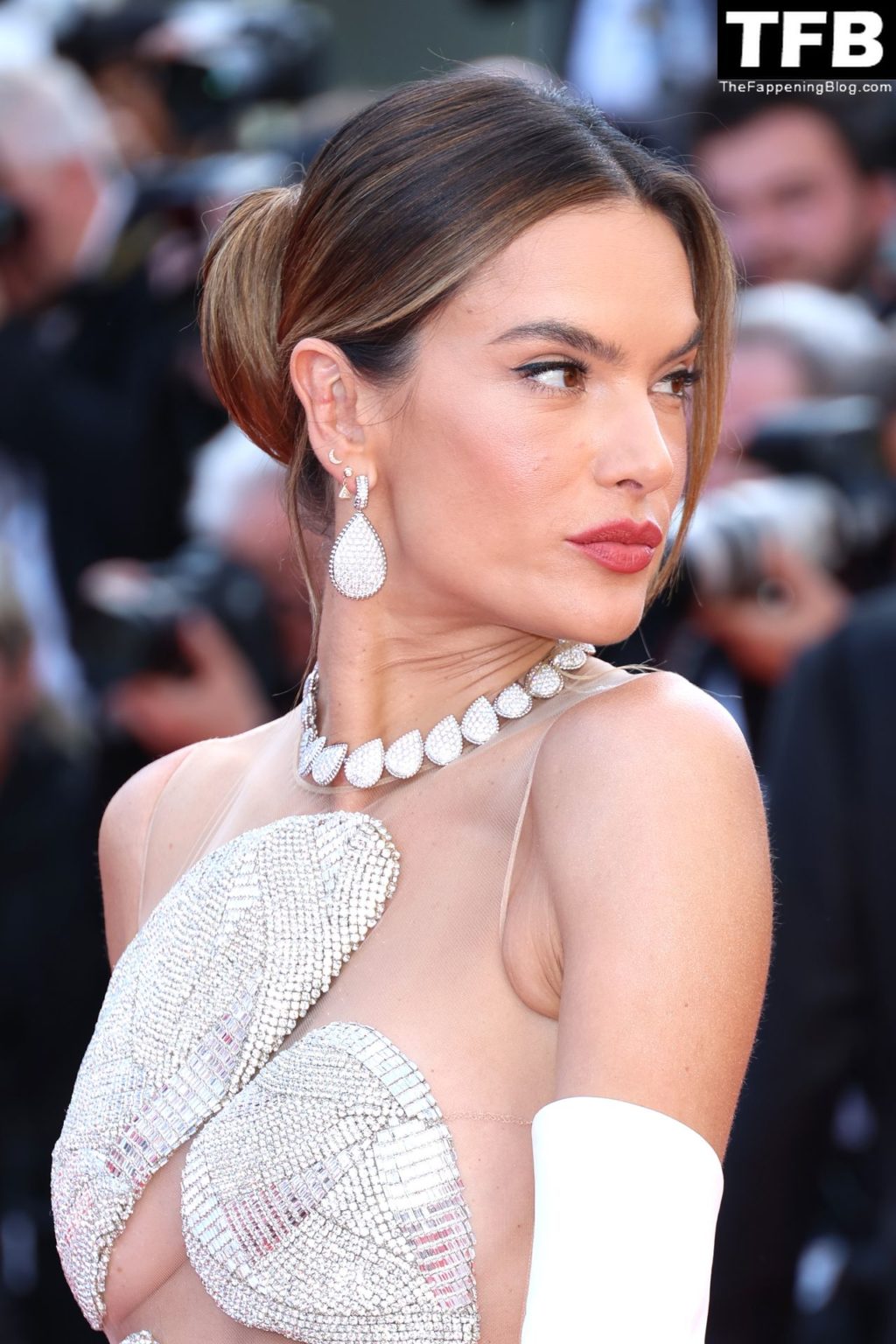 Alessandra Ambrosio Sexy The Fappening Blog 70 1024x1536 - Alessandra Ambrosio Poses Braless as She Attends the Screening of “Armageddon Time” During the 75th Annual Cannes Film Festival (150 Photos)