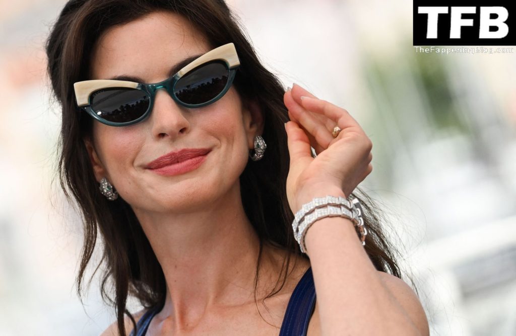 Anne Hathaway Sexy The Fappening Blog 29 1024x668 - Anne Hathaway Flaunts Her Sexy Legs at the 75th Annual Cannes Film Festival (150 Photos)