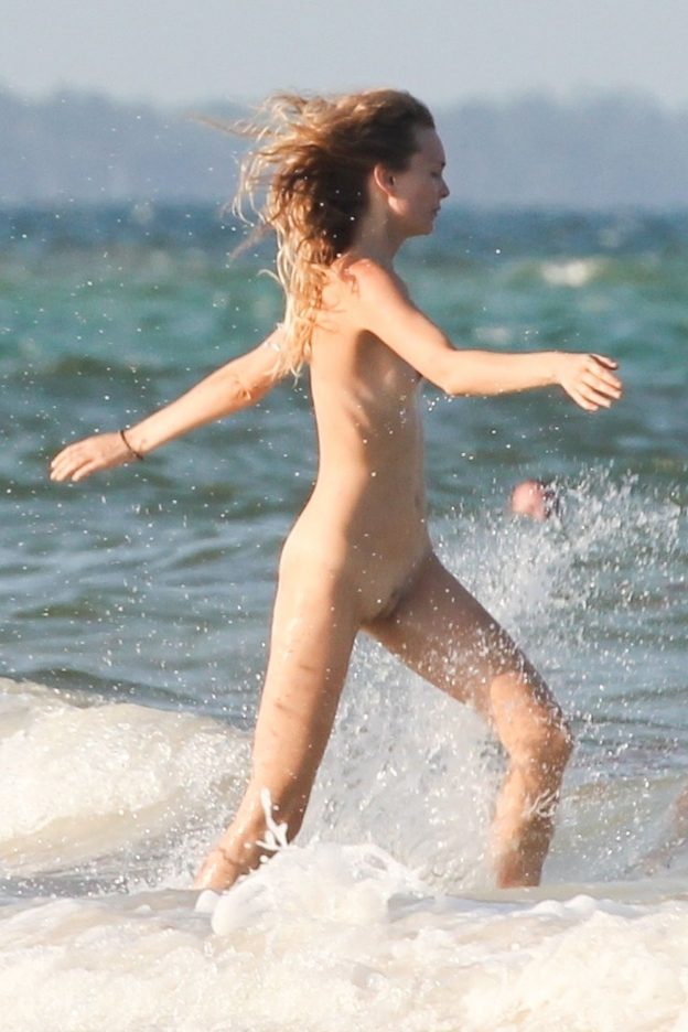 Candice Swanepoel Nude 13 624x936 - Candice Swanepoel Nude (New Photo)