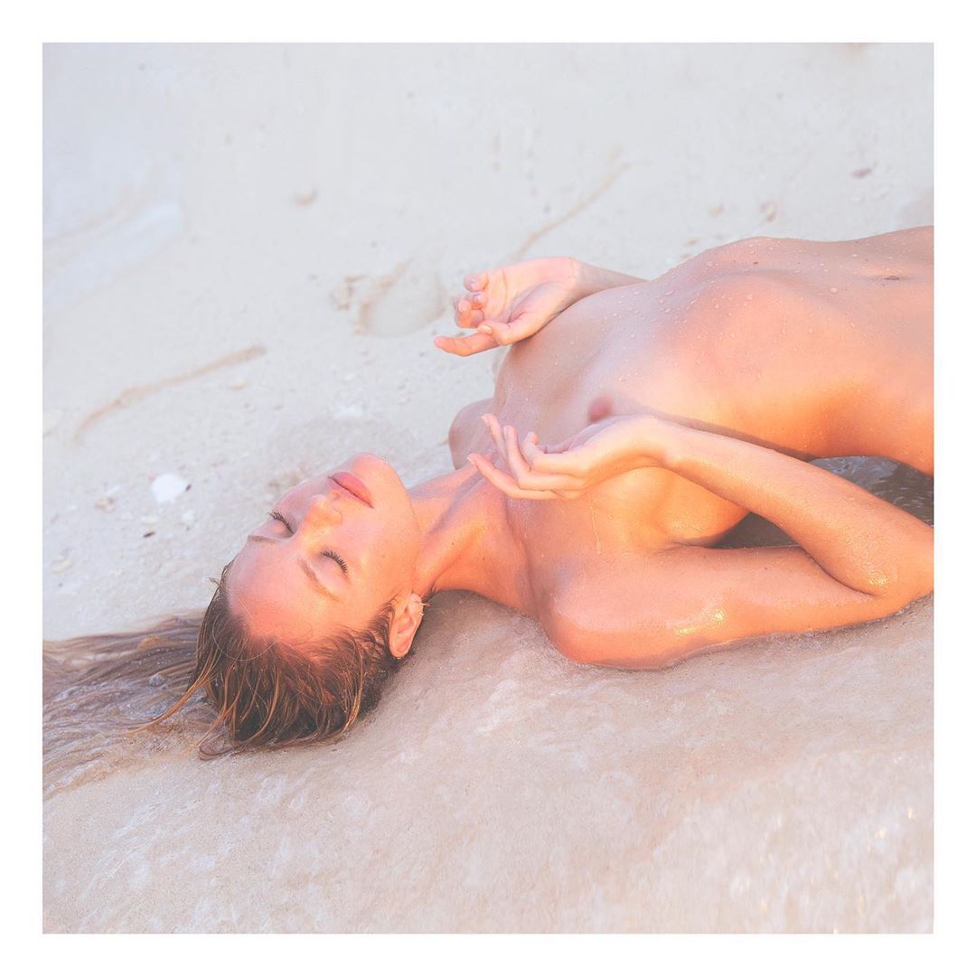 Candice Swanepoel Nude By David Bellemere - Candice Swanepoel Nude (New Photo)