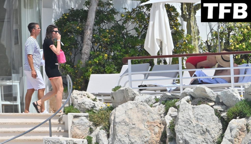 Charlotte Casiraghi Sexy The Fappening Blog 66 1024x589 - Charlotte Casiraghi is Seen in a Black Swimsuit at Eden Roc Hotel (69 Photos)