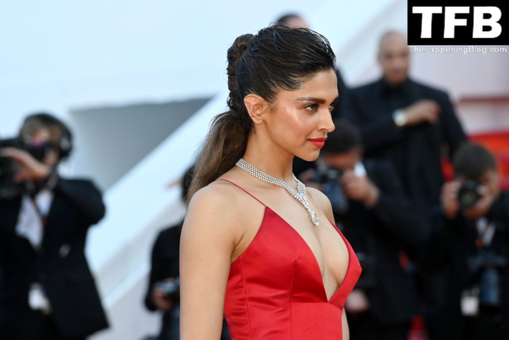 Deepika Padukone Sexy The Fappening Blog 100 1024x683 - Deepika Padukone Looks Beautiful in a Red Dress During the 75th Annual Cannes Film Festival (150 Photos)