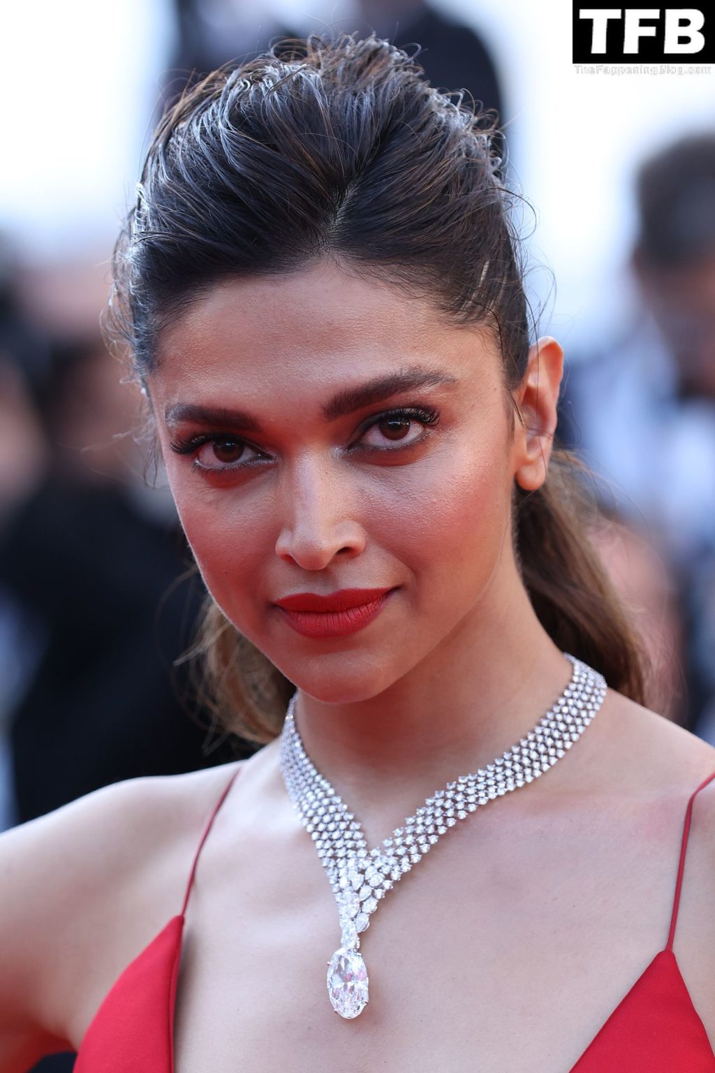 Deepika Padukone Sexy The Fappening Blog 112 1024x1536 - Deepika Padukone Looks Beautiful in a Red Dress During the 75th Annual Cannes Film Festival (150 Photos)