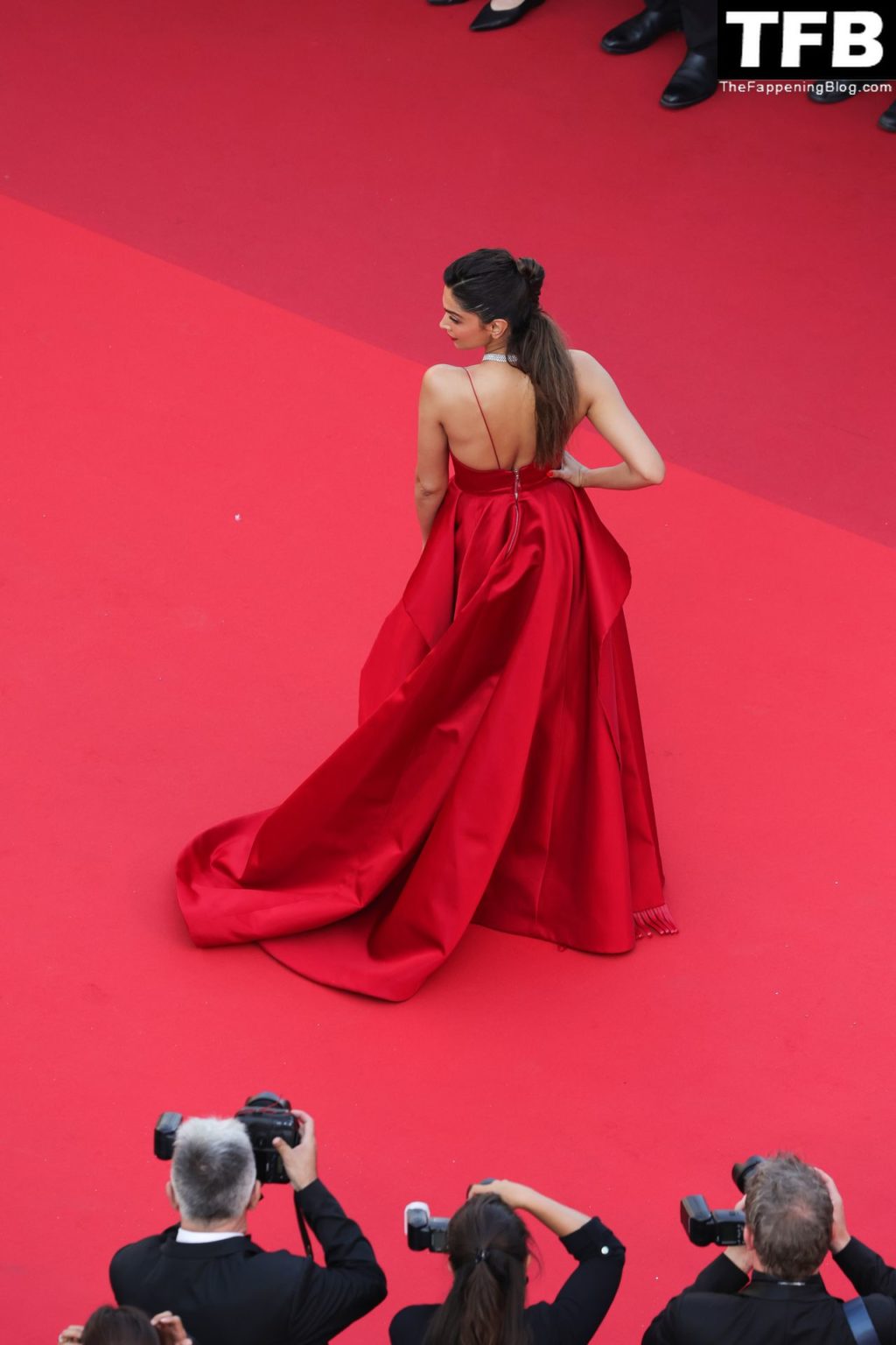 Deepika Padukone Sexy The Fappening Blog 117 1024x1536 - Deepika Padukone Looks Beautiful in a Red Dress During the 75th Annual Cannes Film Festival (150 Photos)