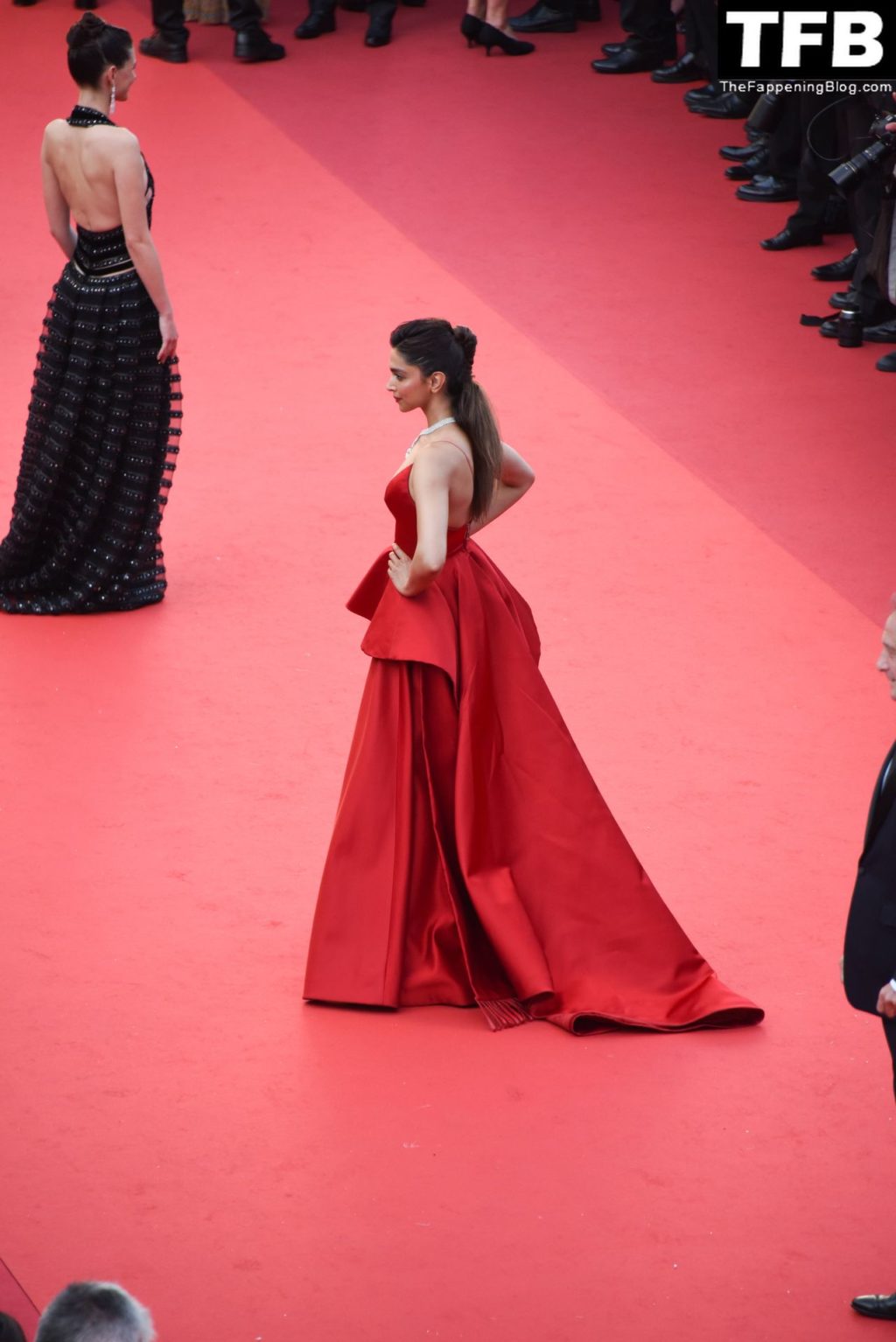Deepika Padukone Sexy The Fappening Blog 24 1024x1534 - Deepika Padukone Looks Beautiful in a Red Dress During the 75th Annual Cannes Film Festival (150 Photos)