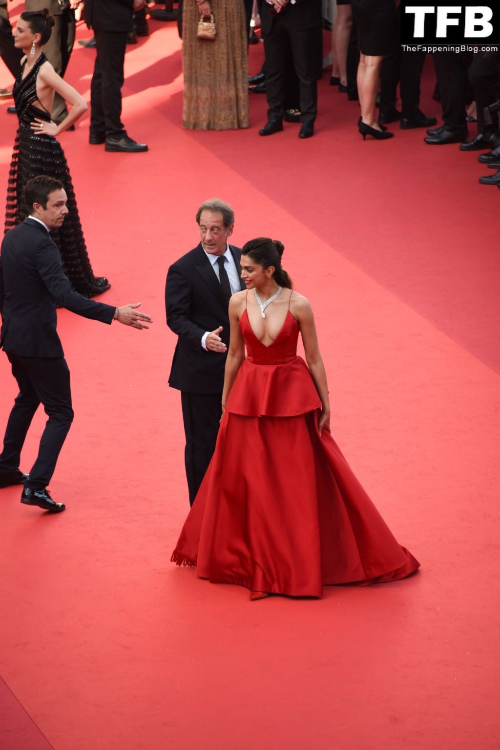 Deepika Padukone Sexy The Fappening Blog 26 1024x1534 - Deepika Padukone Looks Beautiful in a Red Dress During the 75th Annual Cannes Film Festival (150 Photos)