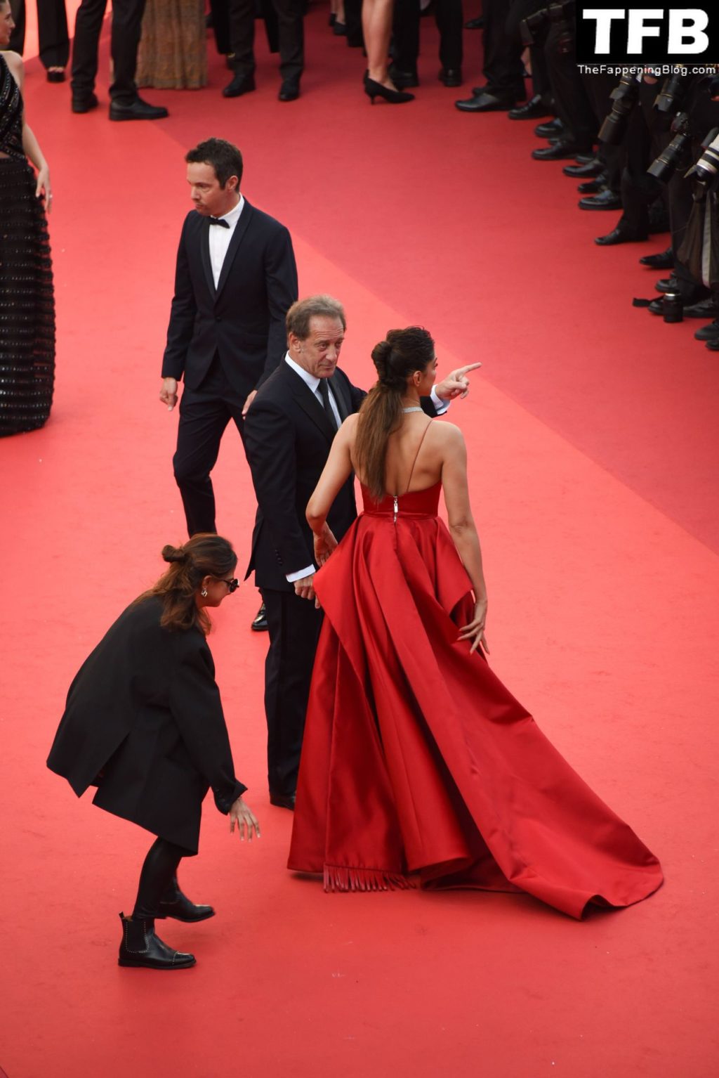 Deepika Padukone Sexy The Fappening Blog 28 1024x1534 - Deepika Padukone Looks Beautiful in a Red Dress During the 75th Annual Cannes Film Festival (150 Photos)